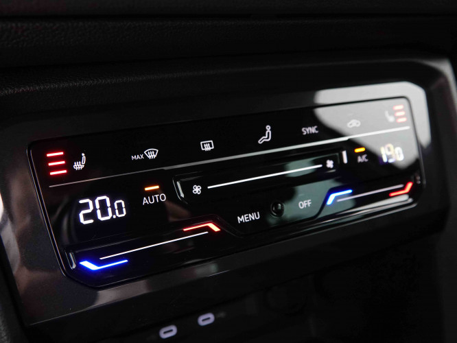 VOLKSWAGEN_VOLKSWAGEN_TIGUAN_2548621_16.jpg