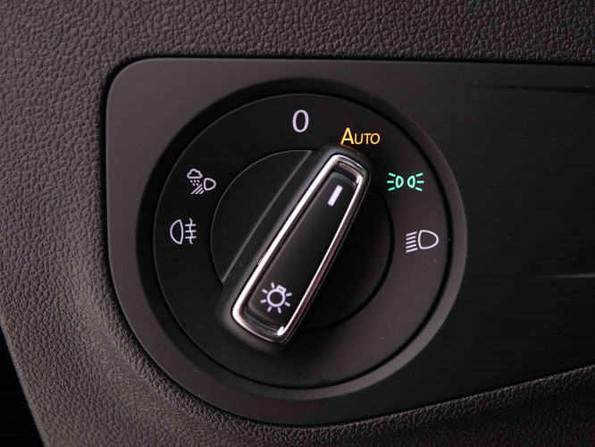 VOLKSWAGEN_VOLKSWAGEN_TIGUAN_2548621_9.jpg
