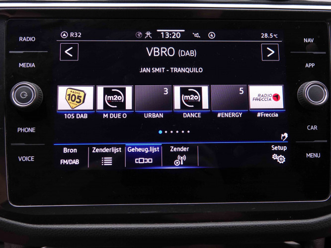 VOLKSWAGEN_VOLKSWAGEN_TIGUAN_2548699_10.jpg