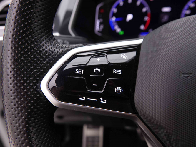 VOLKSWAGEN_VOLKSWAGEN_TIGUAN_2548699_16.jpg