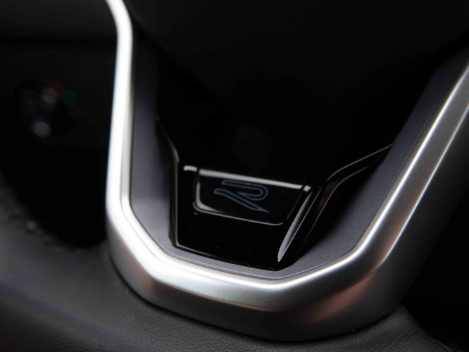 VOLKSWAGEN_VOLKSWAGEN_TIGUAN_2548704_22.jpg