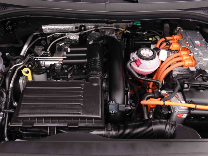 VOLKSWAGEN_VOLKSWAGEN_TIGUAN_2548704_27.jpg