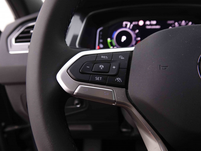 VOLKSWAGEN_VOLKSWAGEN_TIGUAN_2548706_18.jpg
