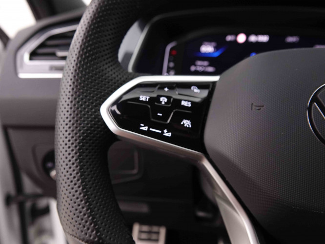 VOLKSWAGEN_VOLKSWAGEN_TIGUAN_2548713_17.jpg