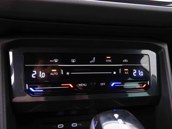 VOLKSWAGEN_VOLKSWAGEN_TIGUAN_2548778_15.jpg