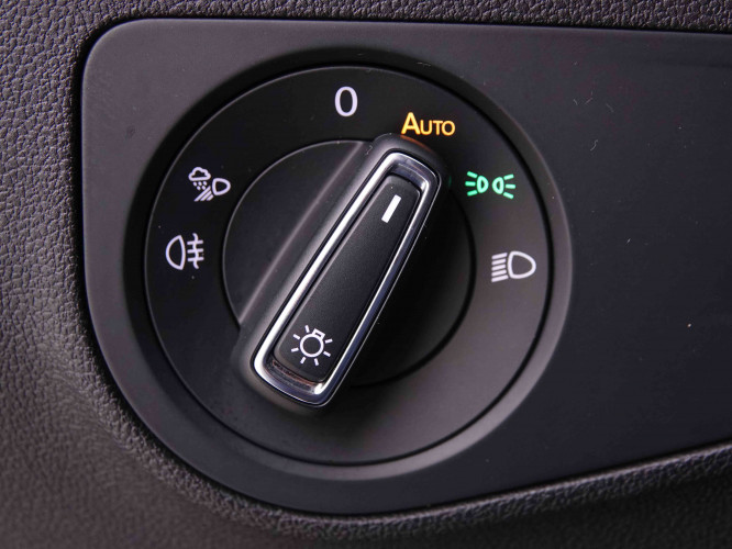 VOLKSWAGEN_VOLKSWAGEN_TIGUAN_2548869_9.jpg