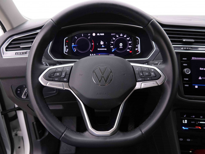 VOLKSWAGEN_VOLKSWAGEN_TIGUAN_2548877_10.jpg