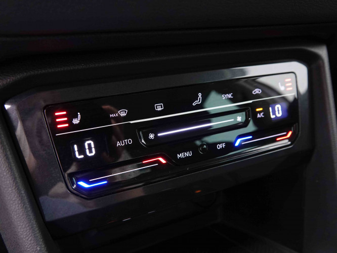 VOLKSWAGEN_VOLKSWAGEN_TIGUAN_2548877_16.jpg