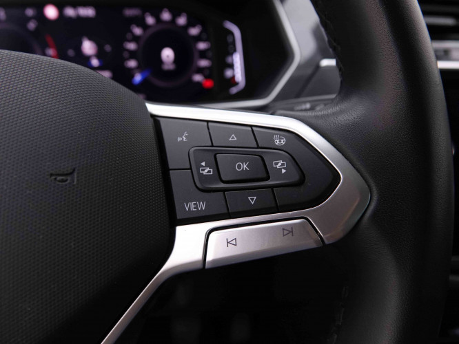 VOLKSWAGEN_VOLKSWAGEN_TIGUAN_2548877_19.jpg