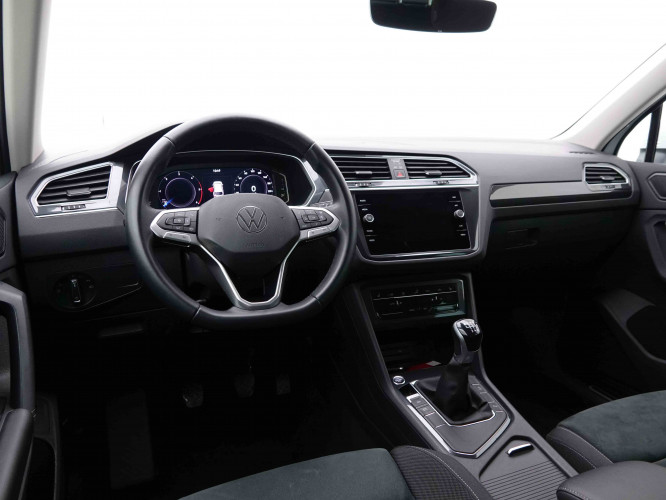 VOLKSWAGEN_VOLKSWAGEN_TIGUAN_2548877_8.jpg