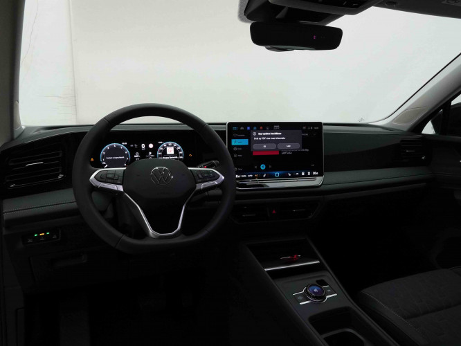 VOLKSWAGEN_VOLKSWAGEN_TIGUAN_2652549_8.jpg