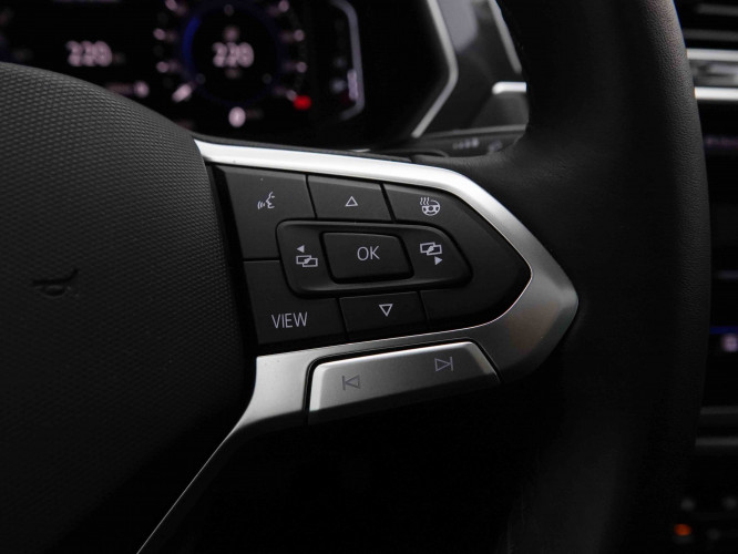 VOLKSWAGEN_VOLKSWAGEN_TIGUAN_2652952_21.jpg