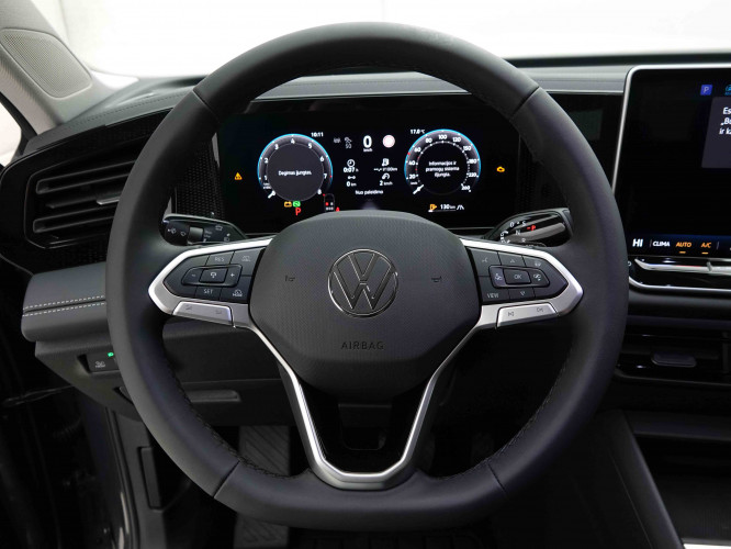 VOLKSWAGEN_VOLKSWAGEN_TIGUAN_2653515_9.jpg