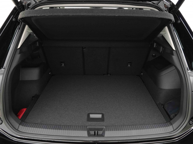 VOLKSWAGEN_VOLKSWAGEN_TIGUAN_2654012_5.jpg