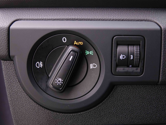 VOLKSWAGEN_VOLKSWAGEN_T_CROSS_2549405_8.jpg