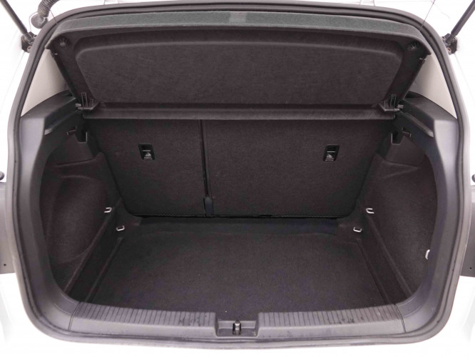 VOLKSWAGEN_VOLKSWAGEN_T_CROSS_2549406_5.jpg