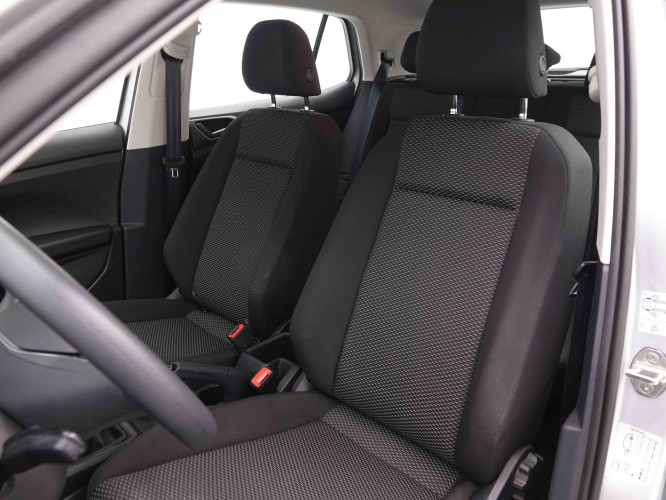 VOLKSWAGEN_VOLKSWAGEN_T_CROSS_2549406_6.jpg