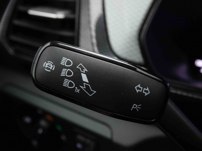 VOLKSWAGEN_VOLKSWAGEN_T_CROSS_2549631_16.jpg