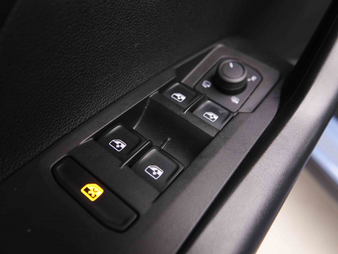 VOLKSWAGEN_VOLKSWAGEN_T_CROSS_2549631_20.jpg