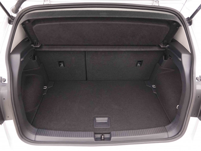 VOLKSWAGEN_VOLKSWAGEN_T_CROSS_2549633_5.jpg