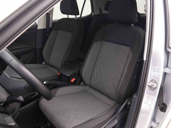 VOLKSWAGEN_VOLKSWAGEN_T_CROSS_2549633_6.jpg