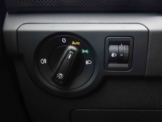 VOLKSWAGEN_VOLKSWAGEN_T_CROSS_2549633_9.jpg