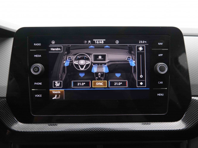 VOLKSWAGEN_VOLKSWAGEN_T_CROSS_2549664_12.jpg
