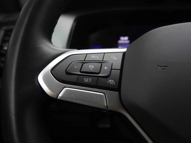 VOLKSWAGEN_VOLKSWAGEN_T_CROSS_2549664_18.jpg