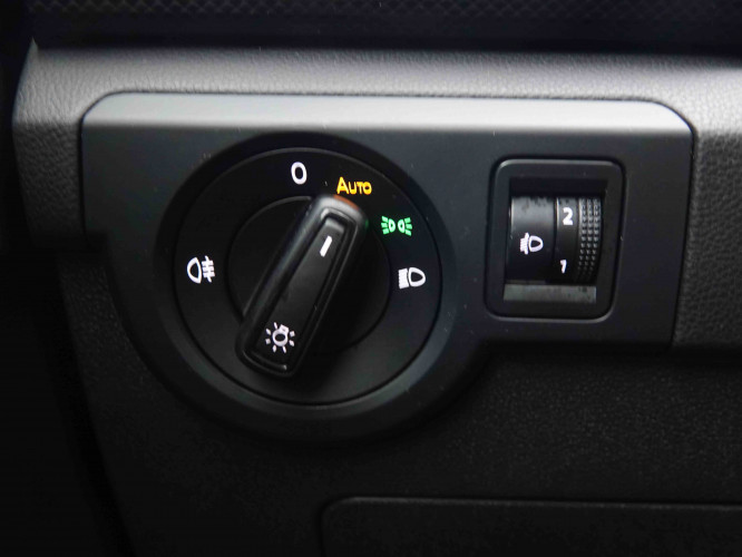 VOLKSWAGEN_VOLKSWAGEN_T_CROSS_2549664_9.jpg