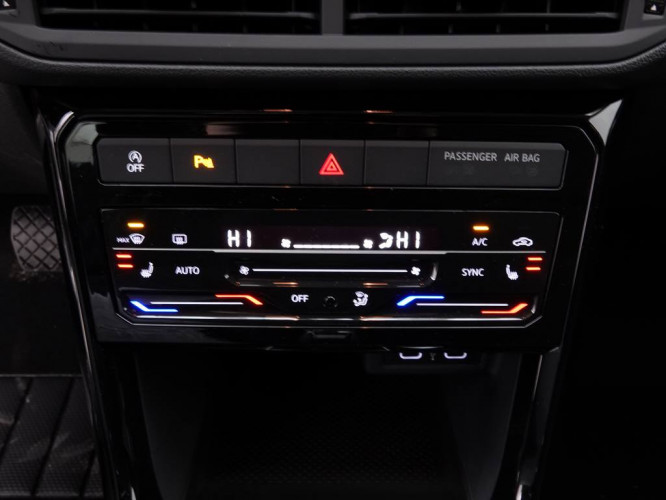 VOLKSWAGEN_VOLKSWAGEN_T_CROSS_2549701_13.jpg