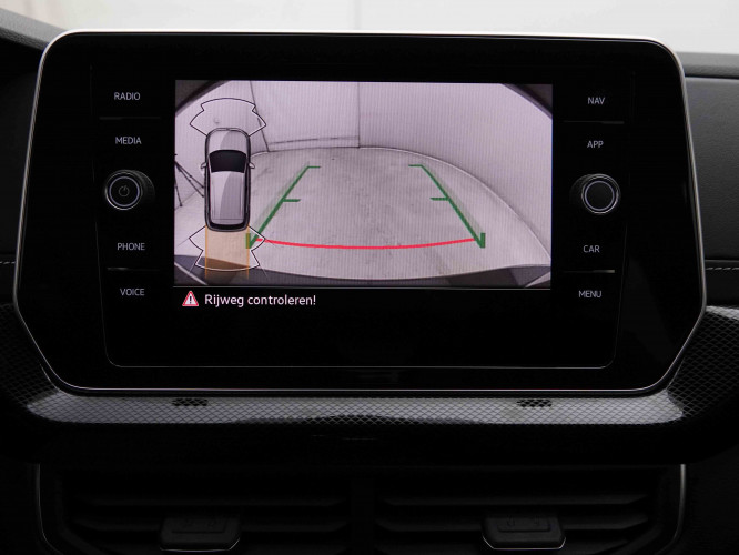 VOLKSWAGEN_VOLKSWAGEN_T_CROSS_2653181_12.jpg
