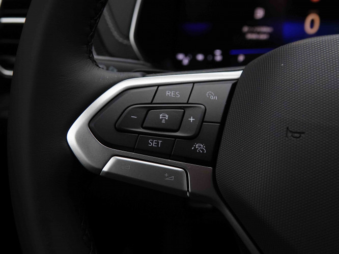 VOLKSWAGEN_VOLKSWAGEN_T_CROSS_2653181_17.jpg