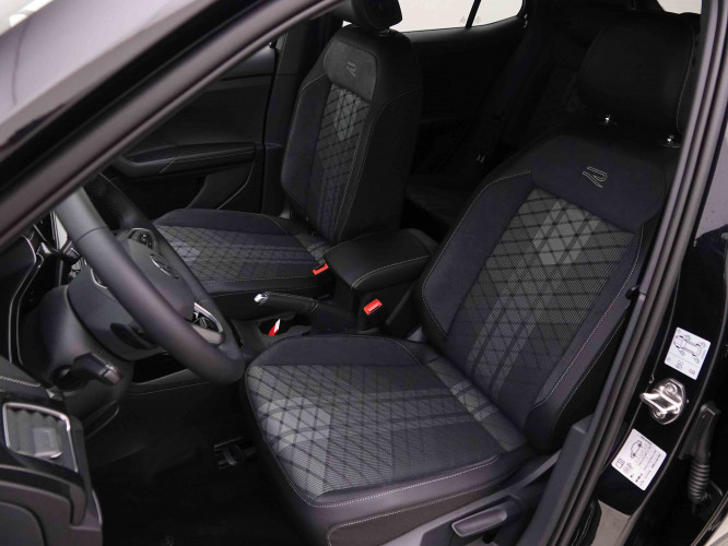 VOLKSWAGEN_VOLKSWAGEN_T_CROSS_2653181_6.jpg