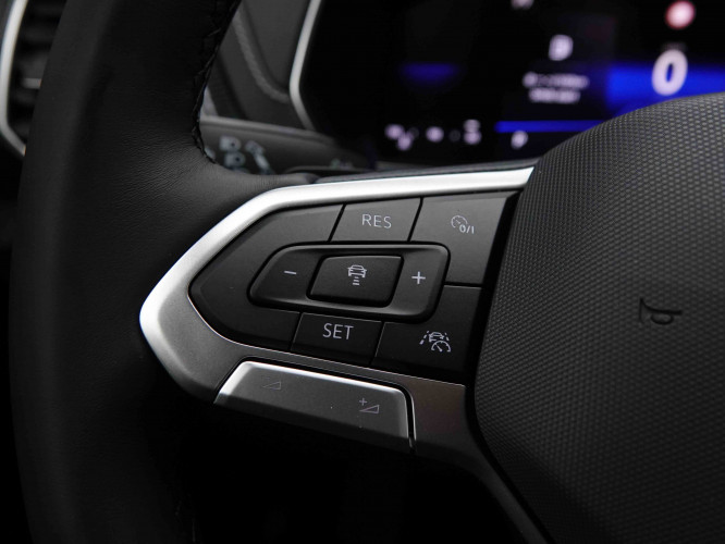 VOLKSWAGEN_VOLKSWAGEN_T_CROSS_2653182_17.jpg VOLKSWAGEN_VOLKSWAGEN_T_CROSS_2653182_17.jpg