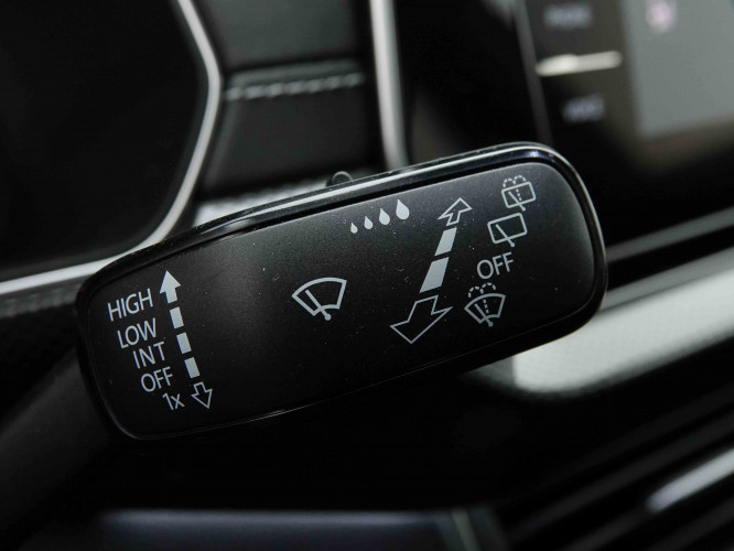 VOLKSWAGEN_VOLKSWAGEN_T_CROSS_2653242_44.jpg