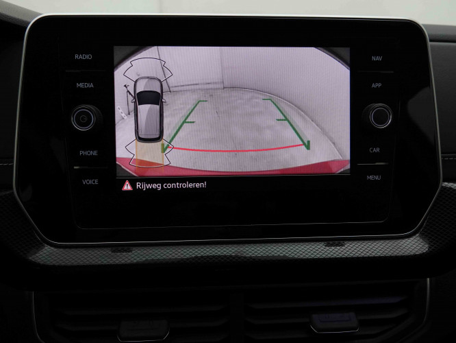 VOLKSWAGEN_VOLKSWAGEN_T_CROSS_2653243_65.jpg