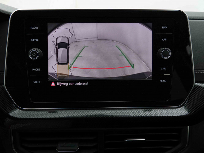 VOLKSWAGEN_VOLKSWAGEN_T_CROSS_2653244_10.jpg