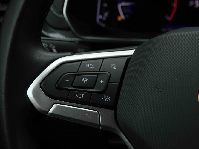 VOLKSWAGEN_VOLKSWAGEN_T_CROSS_2653244_16.jpg