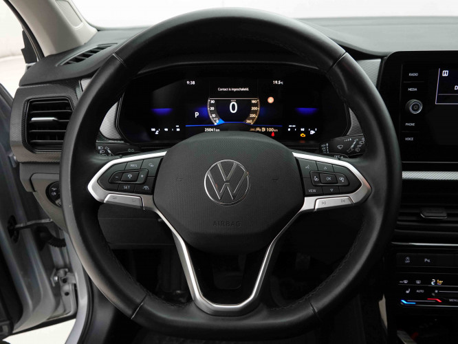 VOLKSWAGEN_VOLKSWAGEN_T_CROSS_2653622_8.jpg