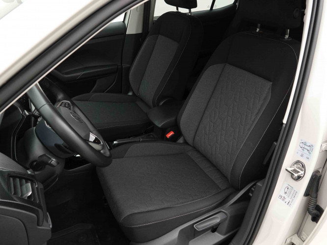VOLKSWAGEN_VOLKSWAGEN_T_CROSS_2653625_6.jpg