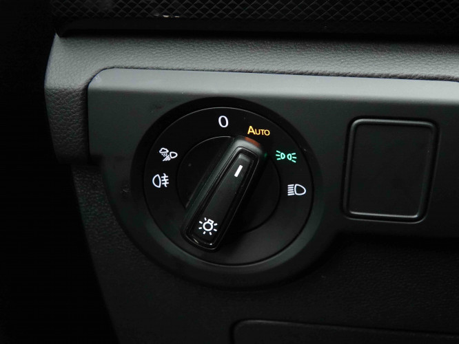 VOLKSWAGEN_VOLKSWAGEN_T_CROSS_2653627_18.jpg