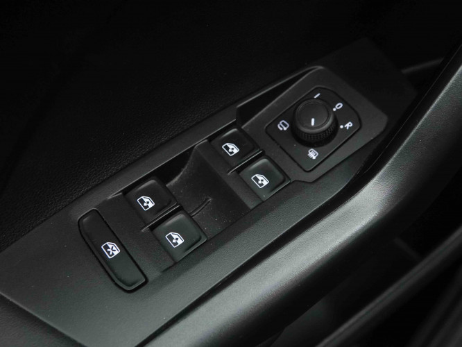 VOLKSWAGEN_VOLKSWAGEN_T_CROSS_2653635_19.jpg VOLKSWAGEN_VOLKSWAGEN_T_CROSS_2653635_19.jpg