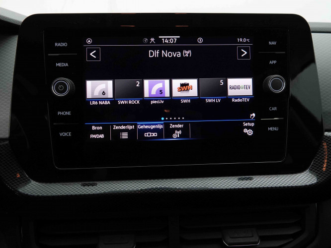 VOLKSWAGEN_VOLKSWAGEN_T_CROSS_2653635_9.jpg VOLKSWAGEN_VOLKSWAGEN_T_CROSS_2653635_9.jpg