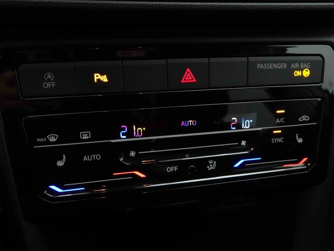 VOLKSWAGEN_VOLKSWAGEN_T_CROSS_2653687_12.jpg