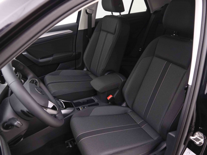 VOLKSWAGEN_VOLKSWAGEN_T_ROC_2548319_6.jpg