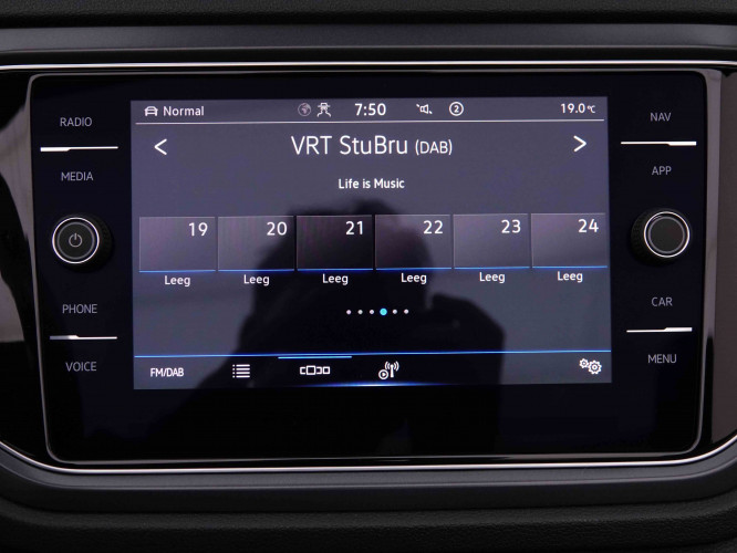 VOLKSWAGEN_VOLKSWAGEN_T_ROC_2548541_16.jpg