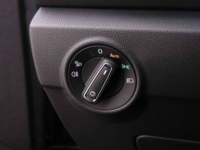 VOLKSWAGEN_VOLKSWAGEN_T_ROC_2548601_9.jpg
