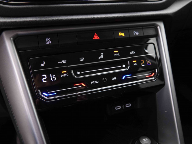 VOLKSWAGEN_VOLKSWAGEN_T_ROC_2550142_14.jpg VOLKSWAGEN_VOLKSWAGEN_T_ROC_2550142_14.jpg