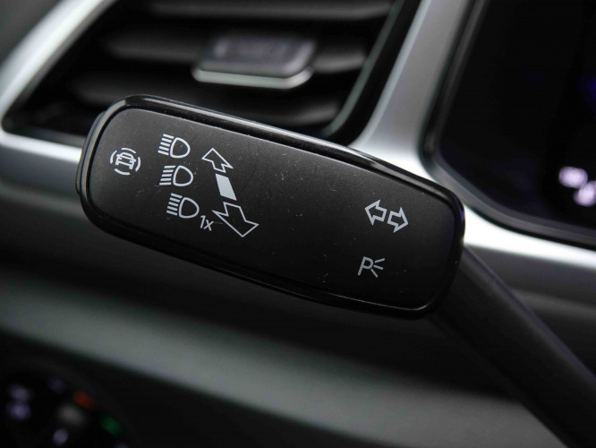 VOLKSWAGEN_VOLKSWAGEN_T_ROC_2550490_17.jpg VOLKSWAGEN_VOLKSWAGEN_T_ROC_2550490_17.jpg