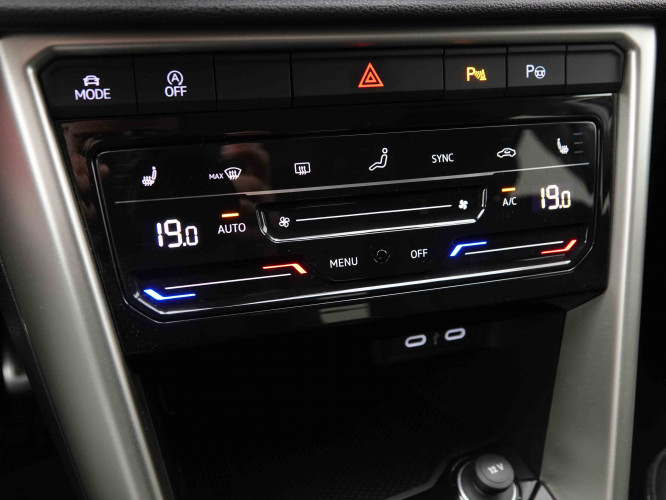 VOLKSWAGEN_VOLKSWAGEN_T_ROC_2550495_16.jpg VOLKSWAGEN_VOLKSWAGEN_T_ROC_2550495_16.jpg